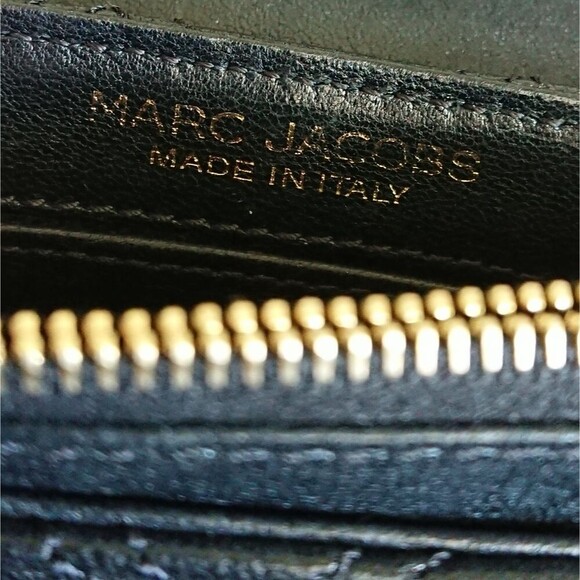Marc Jacobs small Quilted Gold hardware Made in Italy black Crossbody - Picture 5 of 12